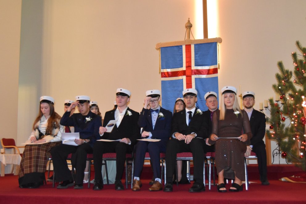 Mynd frá athöfninni.