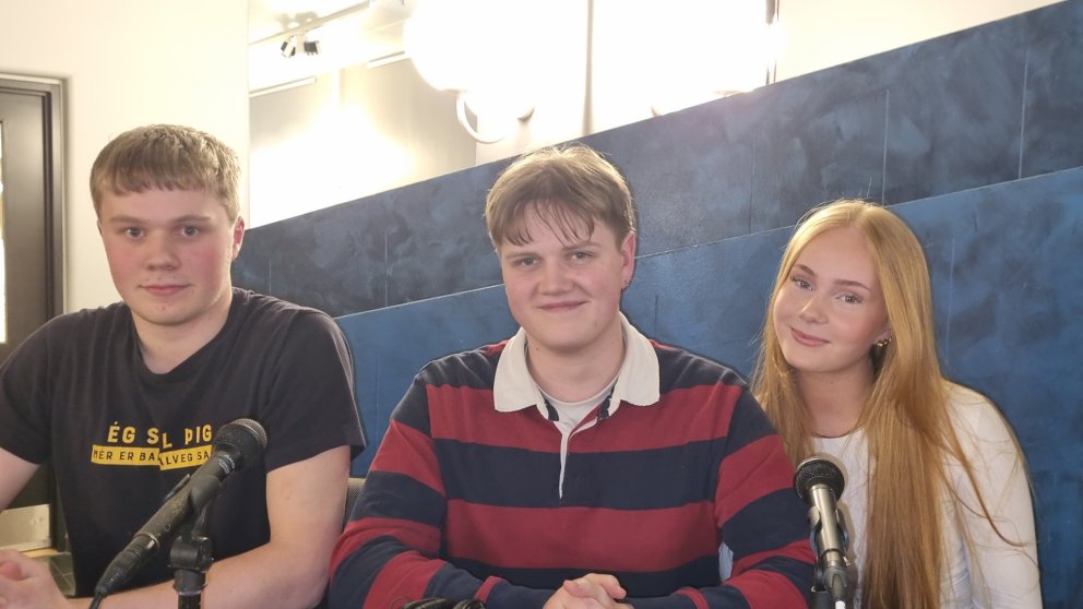 Steinar, Sigvaldi Snær og Embla Fönn, lið ME í Gettu betur 2025