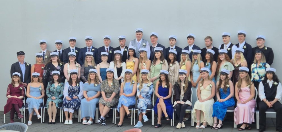 57 nýstúdentar útskrifaðir frá ME í dag