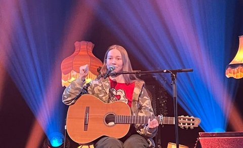 Mynd af Gyðu í Músíktilraunum 2023