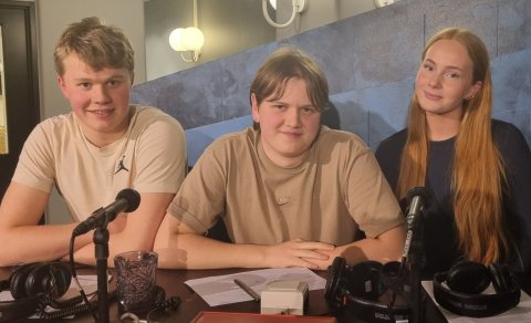 Steinar, Sigvaldi Snær og Embla Fönn, lið ME í Gettu betur 2025