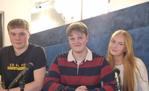 Steinar, Sigvaldi Snær og Embla Fönn, lið ME í Gettu betur 2025