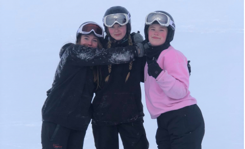 Nemendur í skíðaferð í Stafdal á Fardögum