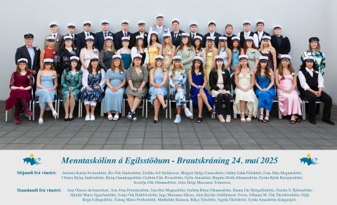 Myndir frá útskrift í maí
