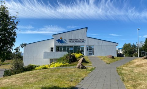 Vegna atburða í kring um nýnemavígslu nemenda ME